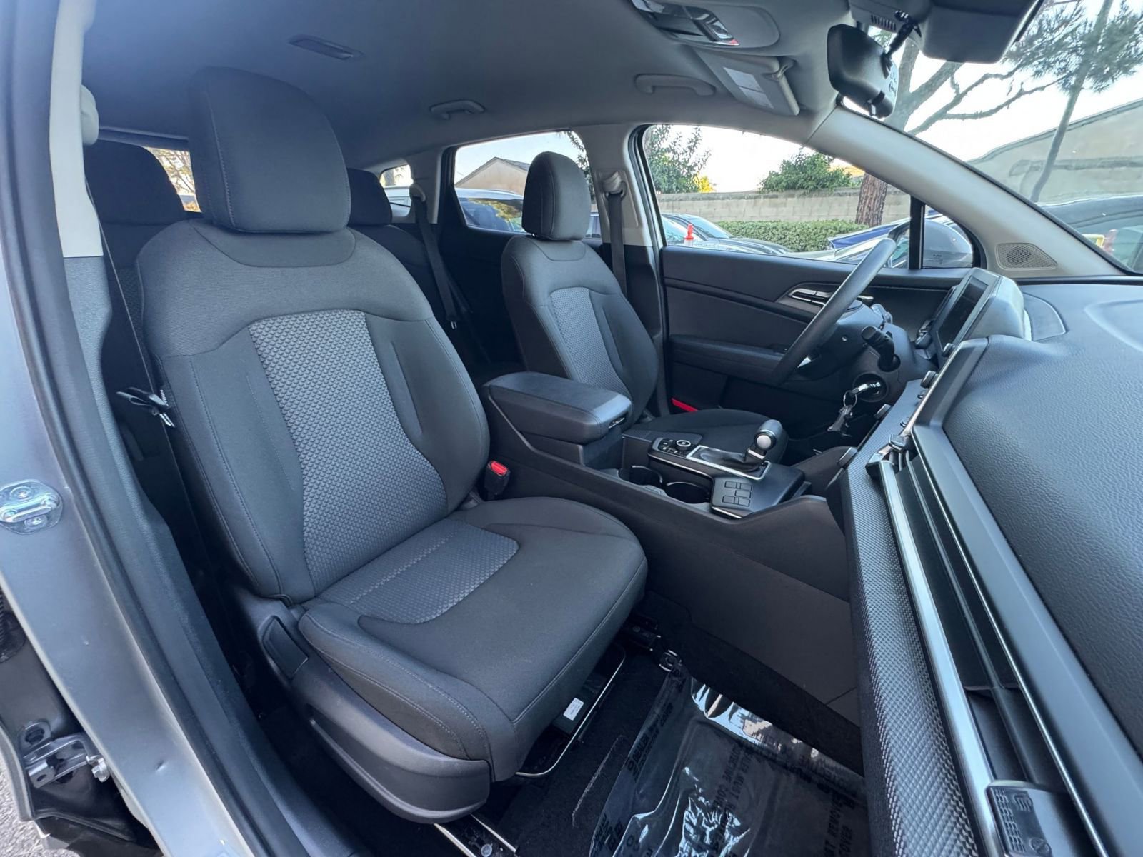 Thumbnail: 2025 Kia Sportage - 35