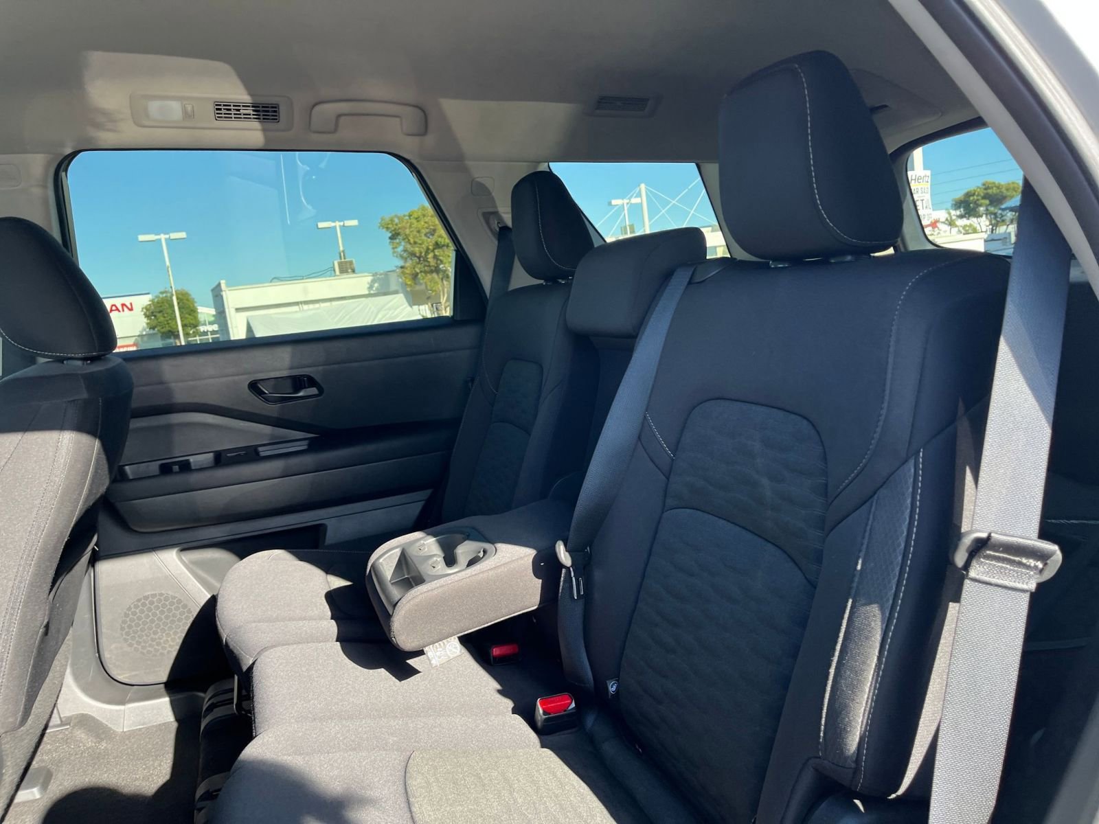 Thumbnail: 2025 Nissan Pathfinder - 28