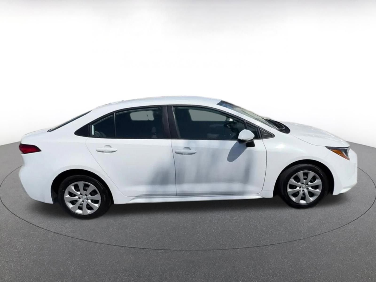 Thumbnail: 2025 Toyota Corolla - 16