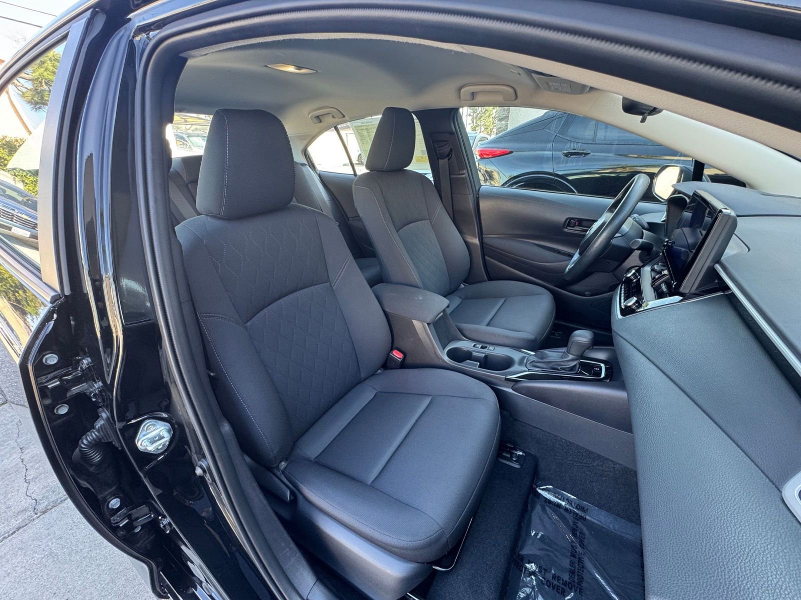 Thumbnail: 2025 Toyota Corolla - 35