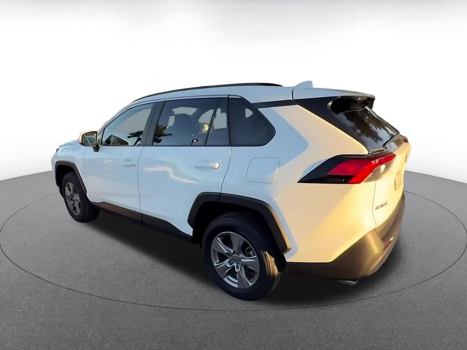 Thumbnail: 2025 Toyota RAV4 - 10