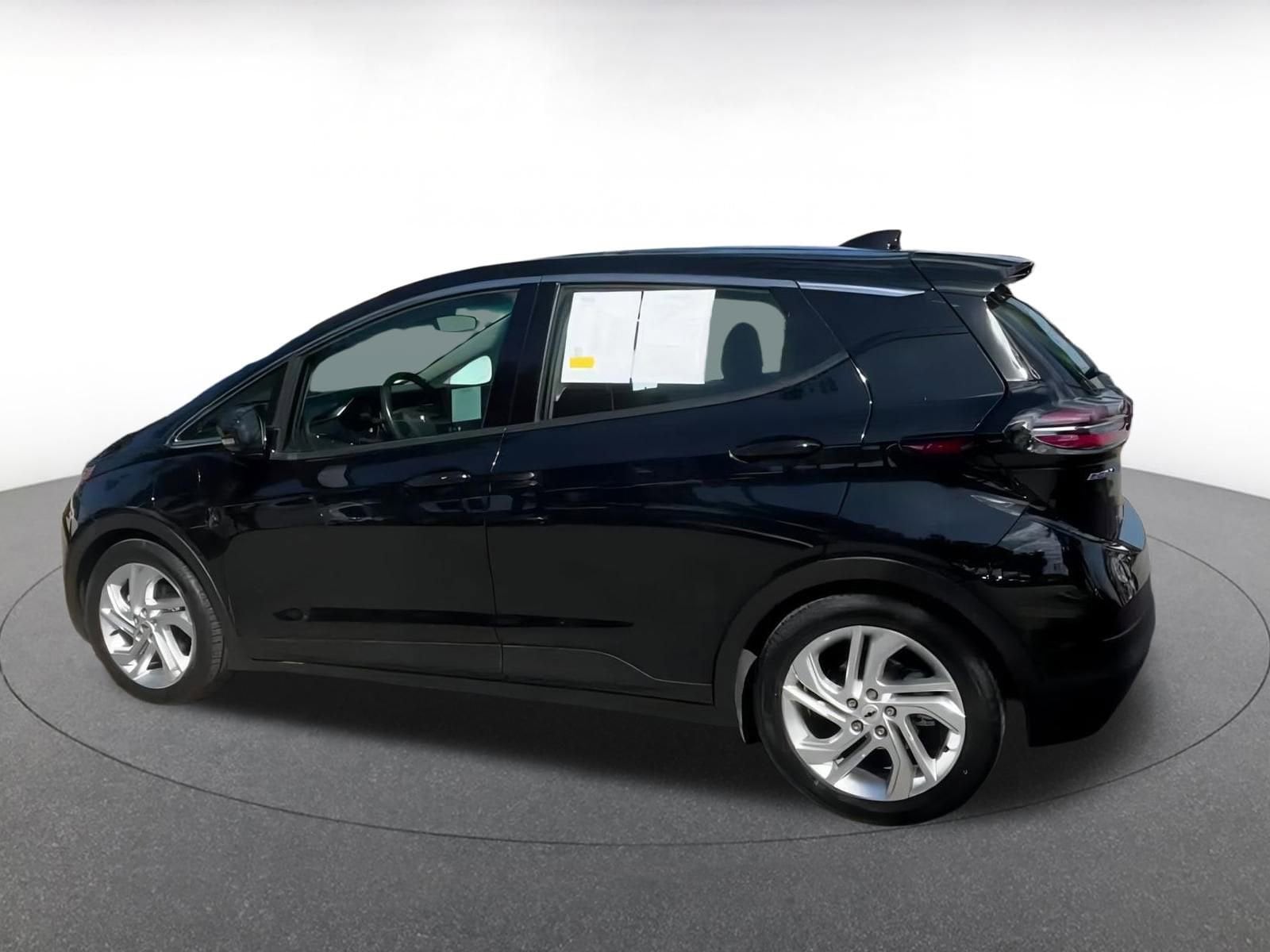 Thumbnail: 2023 Chevrolet Bolt EV - 10