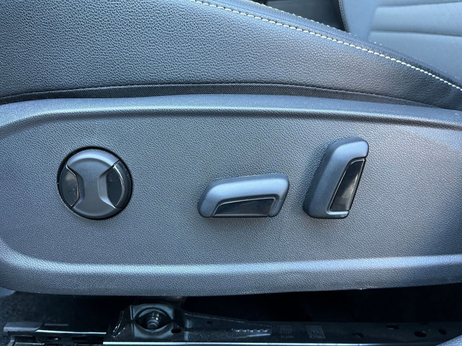 Thumbnail: 2025 Volkswagen Jetta - 23