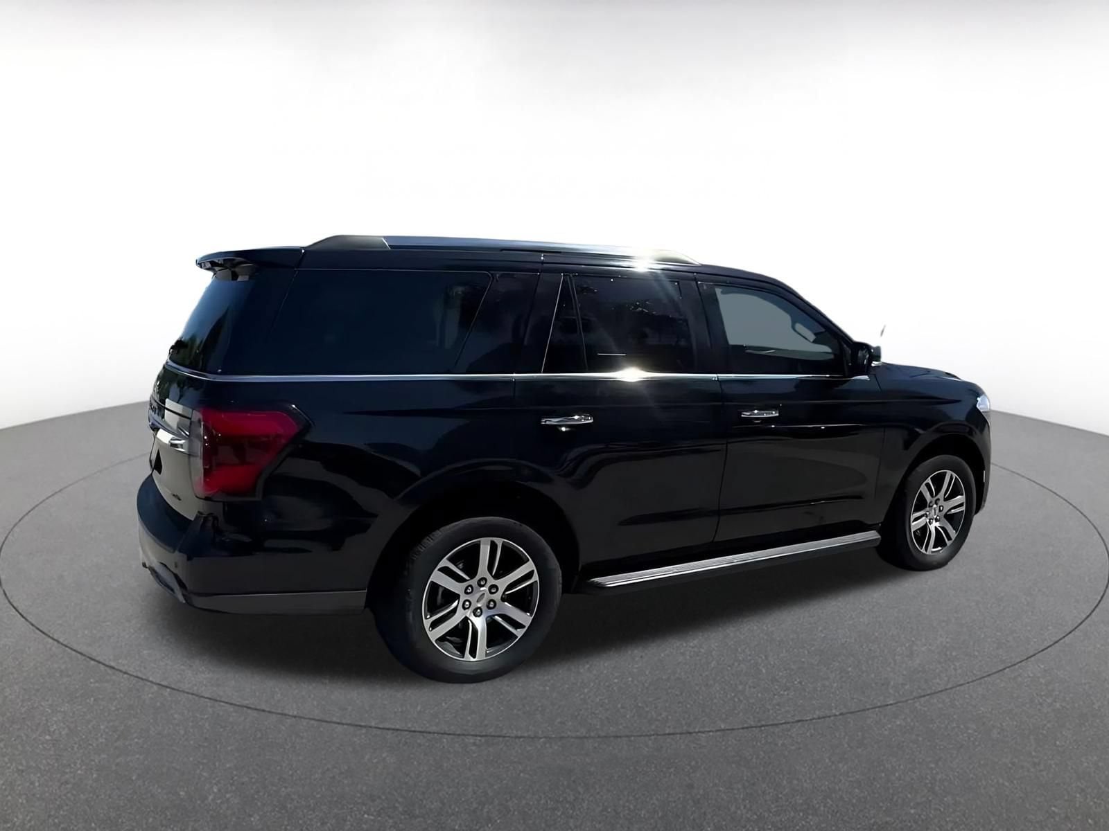 Thumbnail: 2024 Ford Expedition - 14