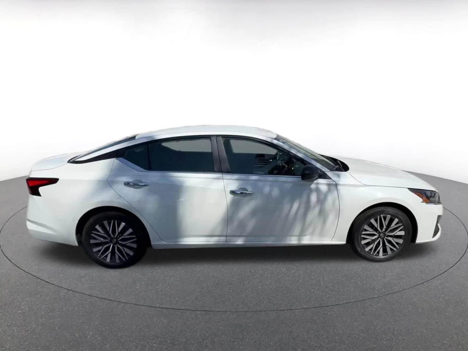 Thumbnail: 2025 Nissan Altima - 15
