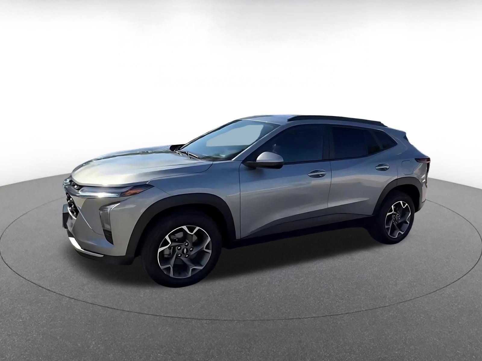 Thumbnail: 2025 Chevrolet Trax - 8