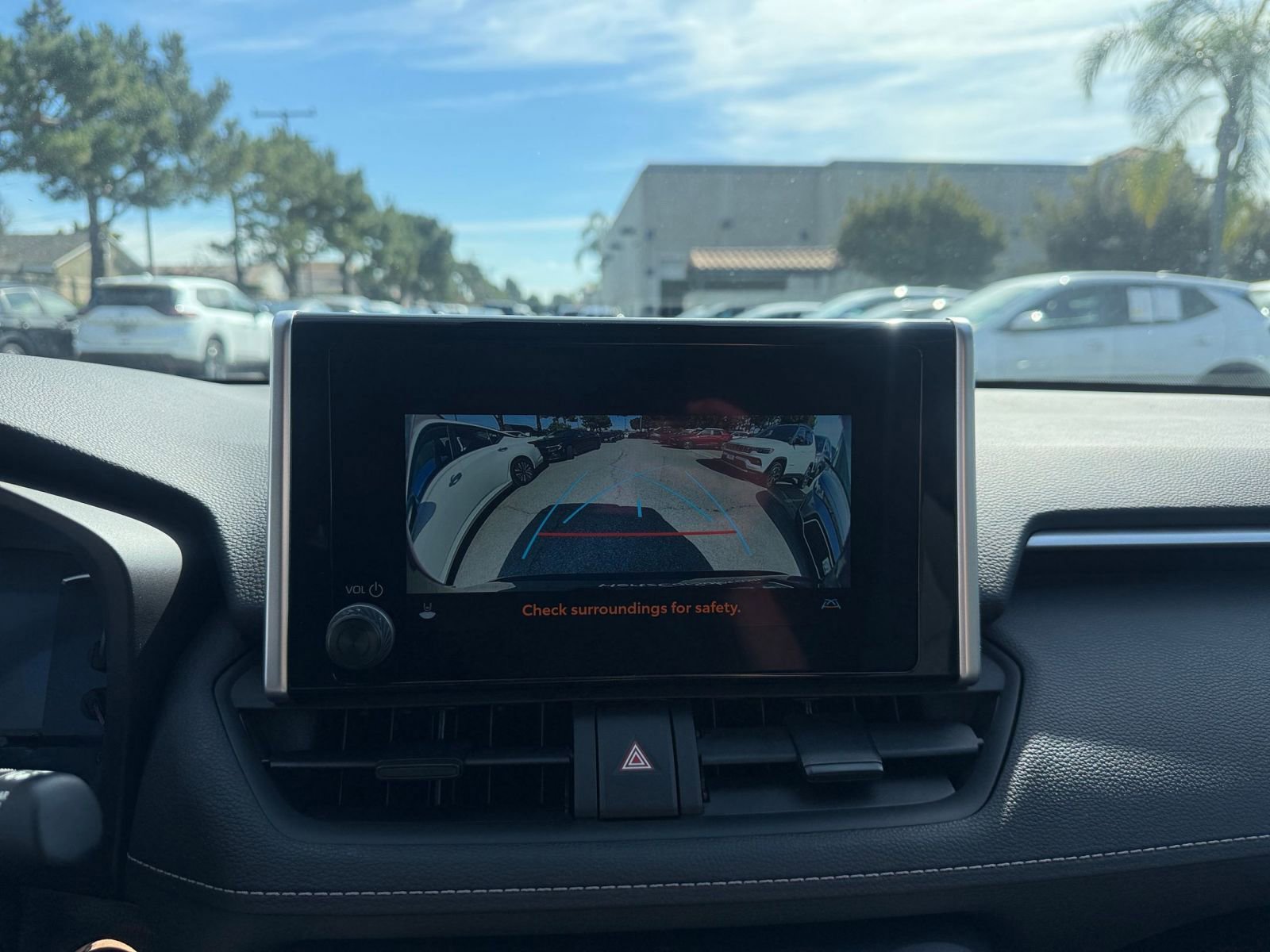 Thumbnail: 2025 Toyota RAV4 - 21