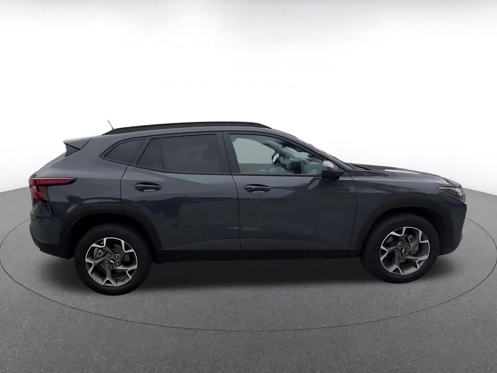Thumbnail: 2025 Chevrolet Trax - 13