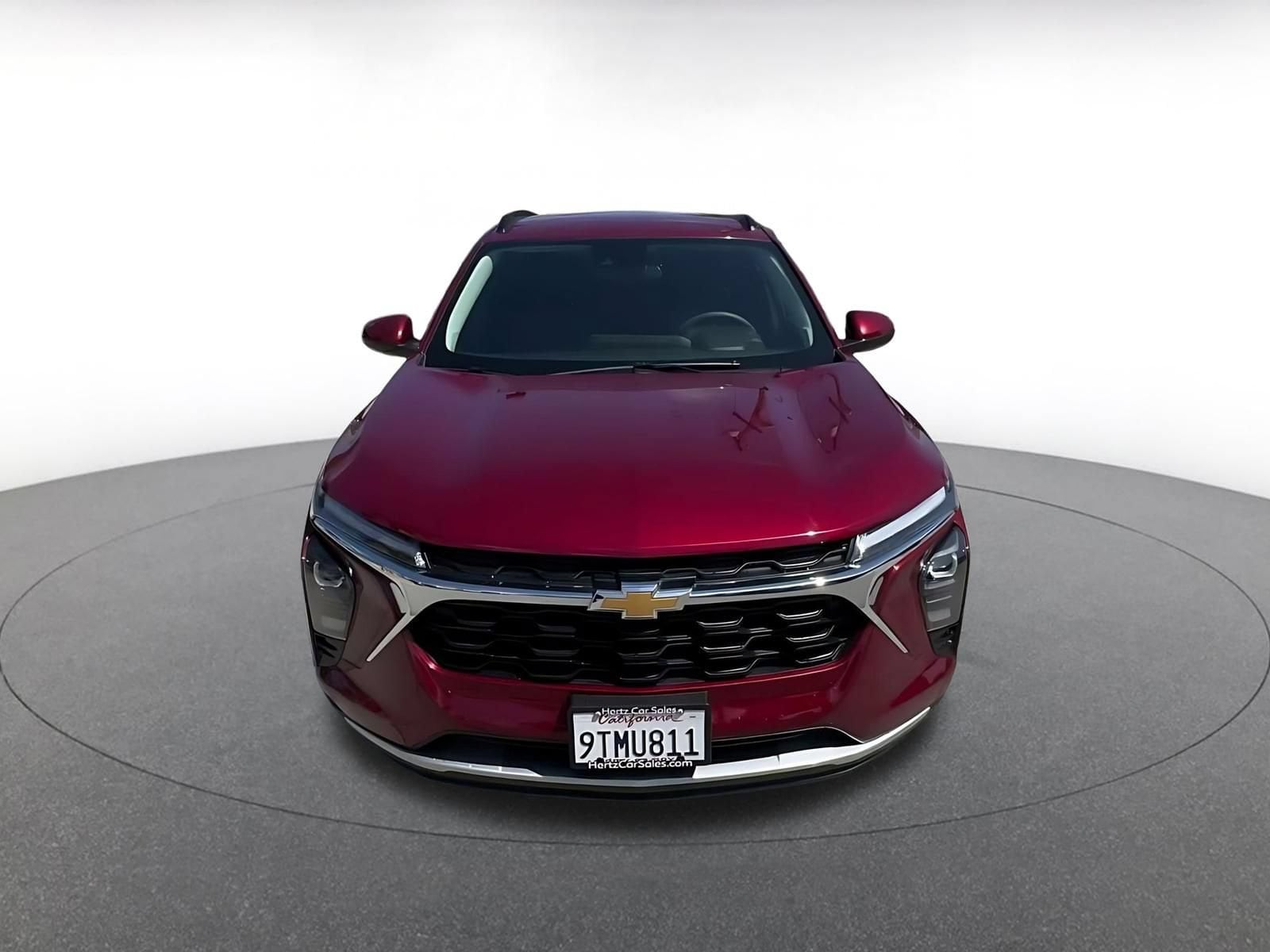 Thumbnail: 2025 Chevrolet Trax - 3