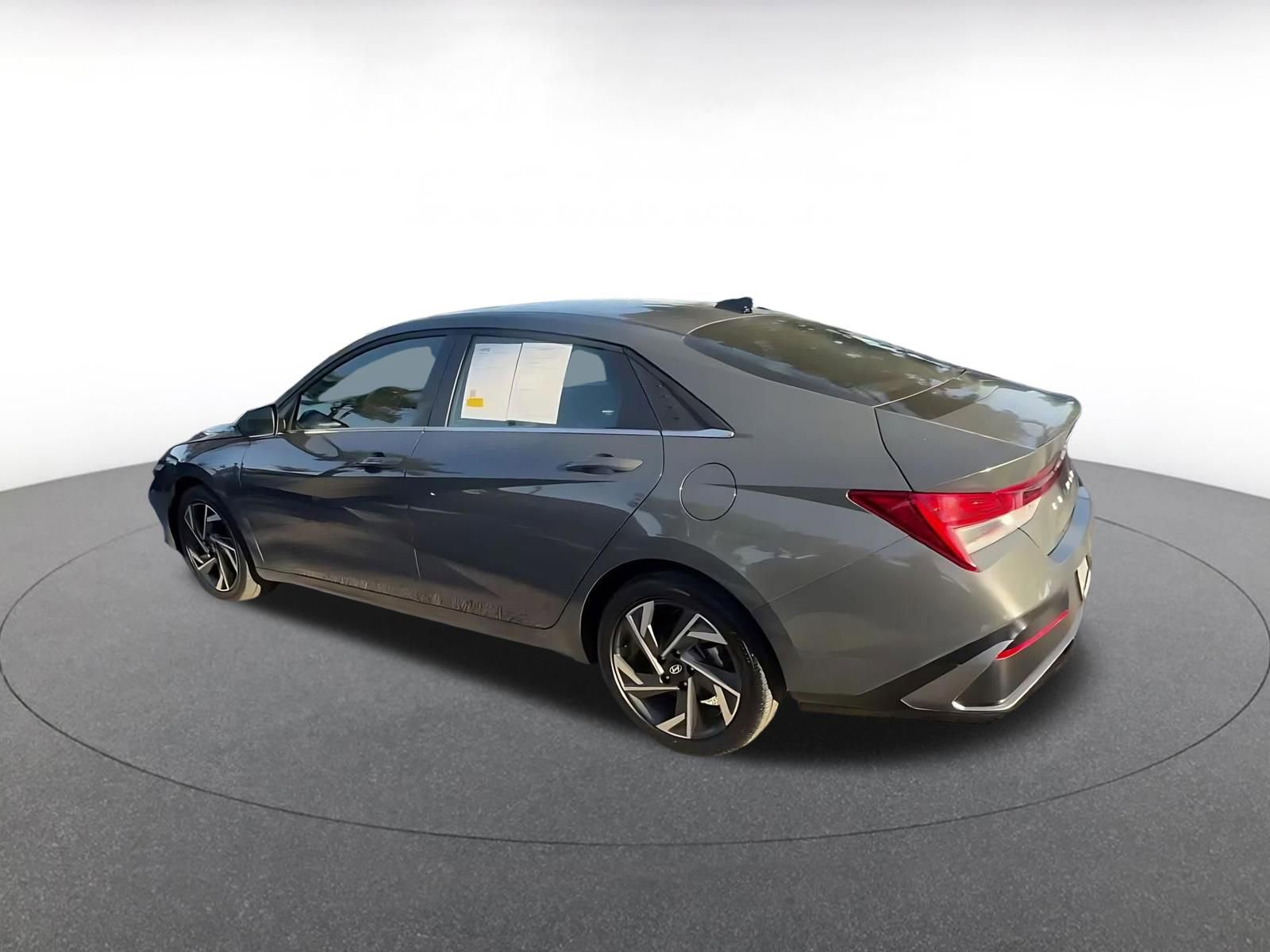 Thumbnail: 2025 Hyundai Elantra - 10