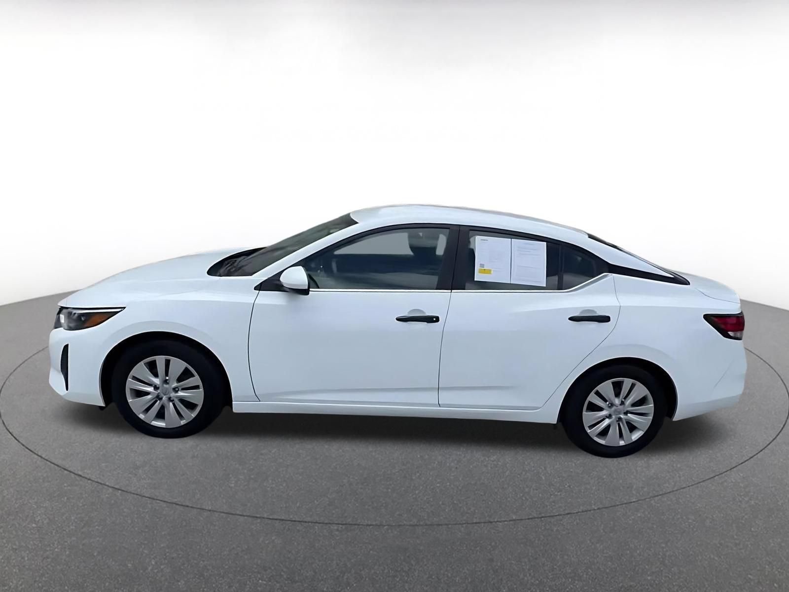 Thumbnail: 2025 Nissan Sentra - 10