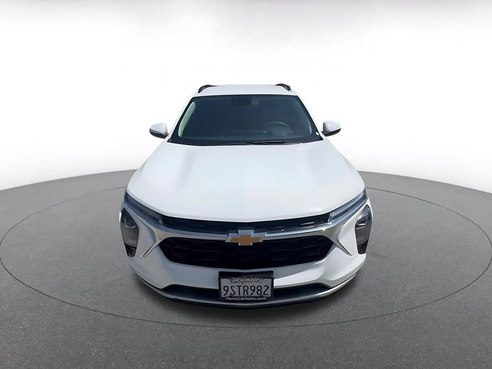 Thumbnail: 2025 Chevrolet Trax - 4