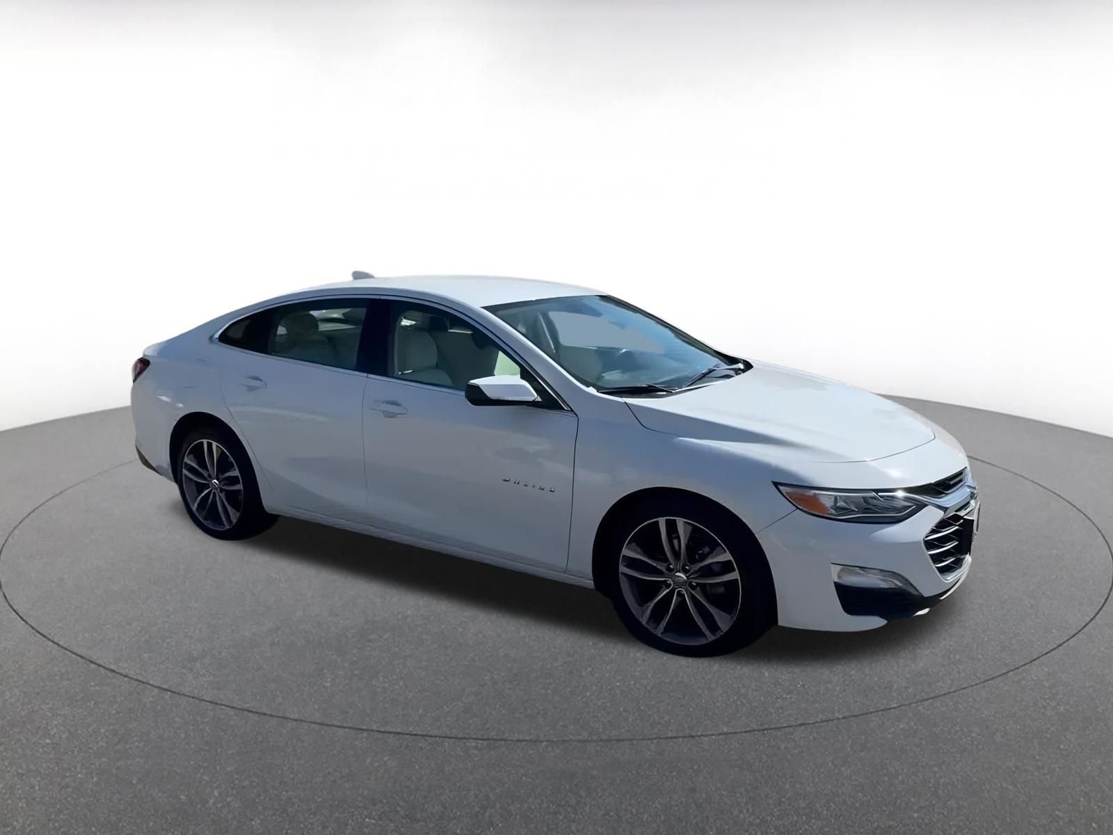 Thumbnail: 2024 Chevrolet Malibu - 2