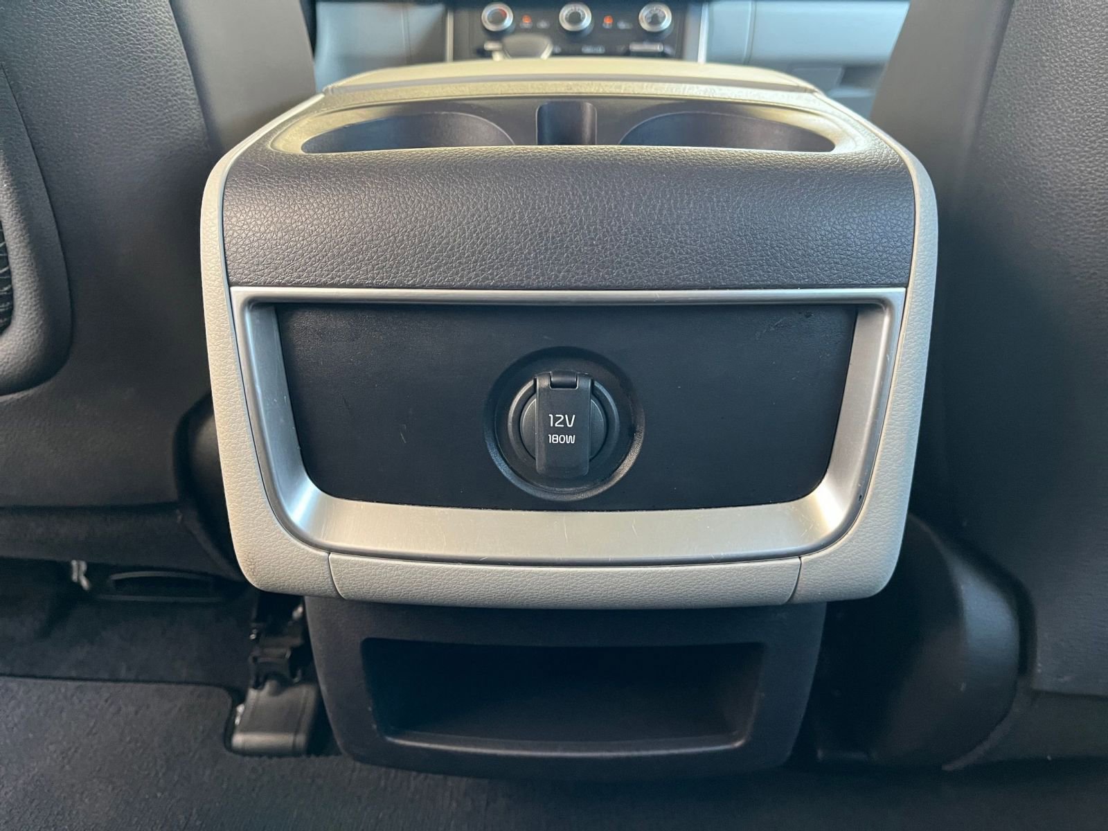 Thumbnail: 2024 Kia Carnival - 25