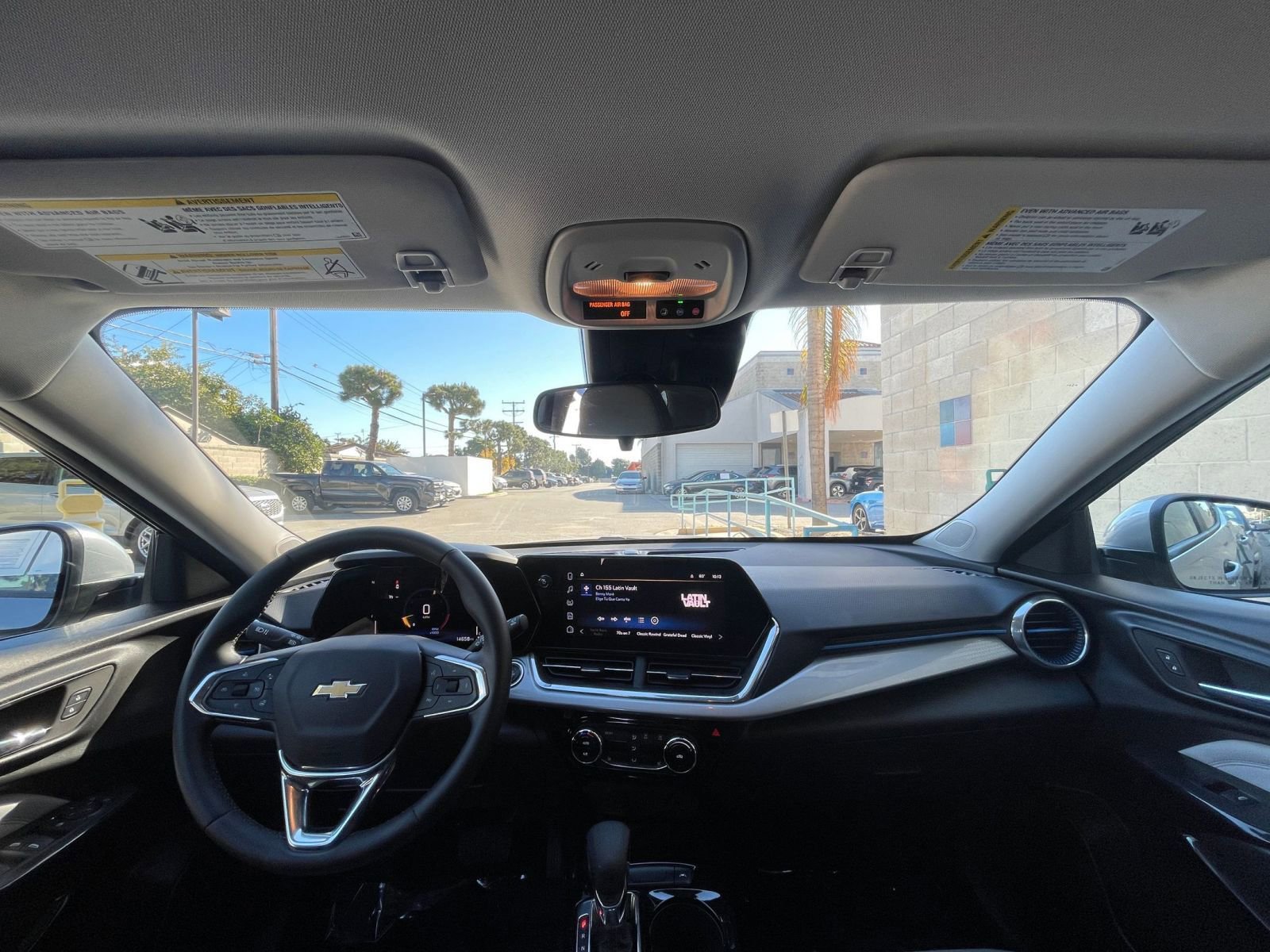 Thumbnail: 2025 Chevrolet Trax - 33