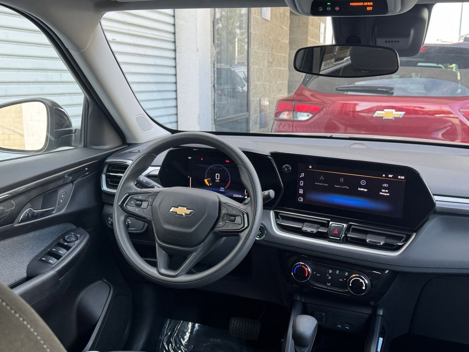 Thumbnail: 2025 Chevrolet TrailBlazer - 32