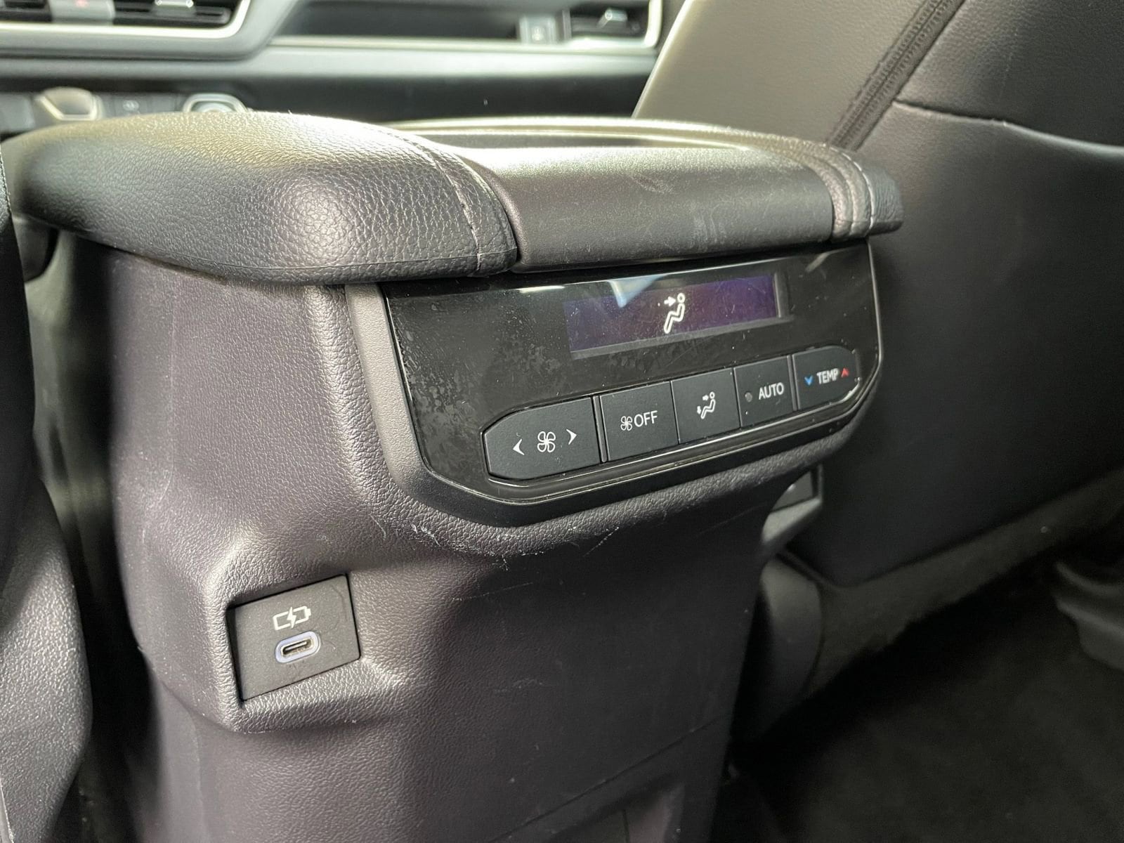 Thumbnail: 2025 Toyota Grand Highlander - 24