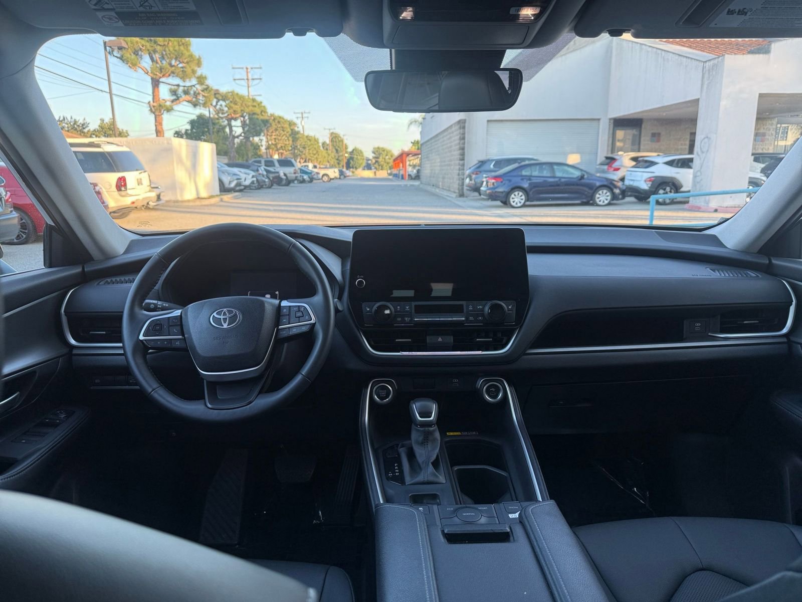 Thumbnail: 2025 Toyota Grand Highlander - 30