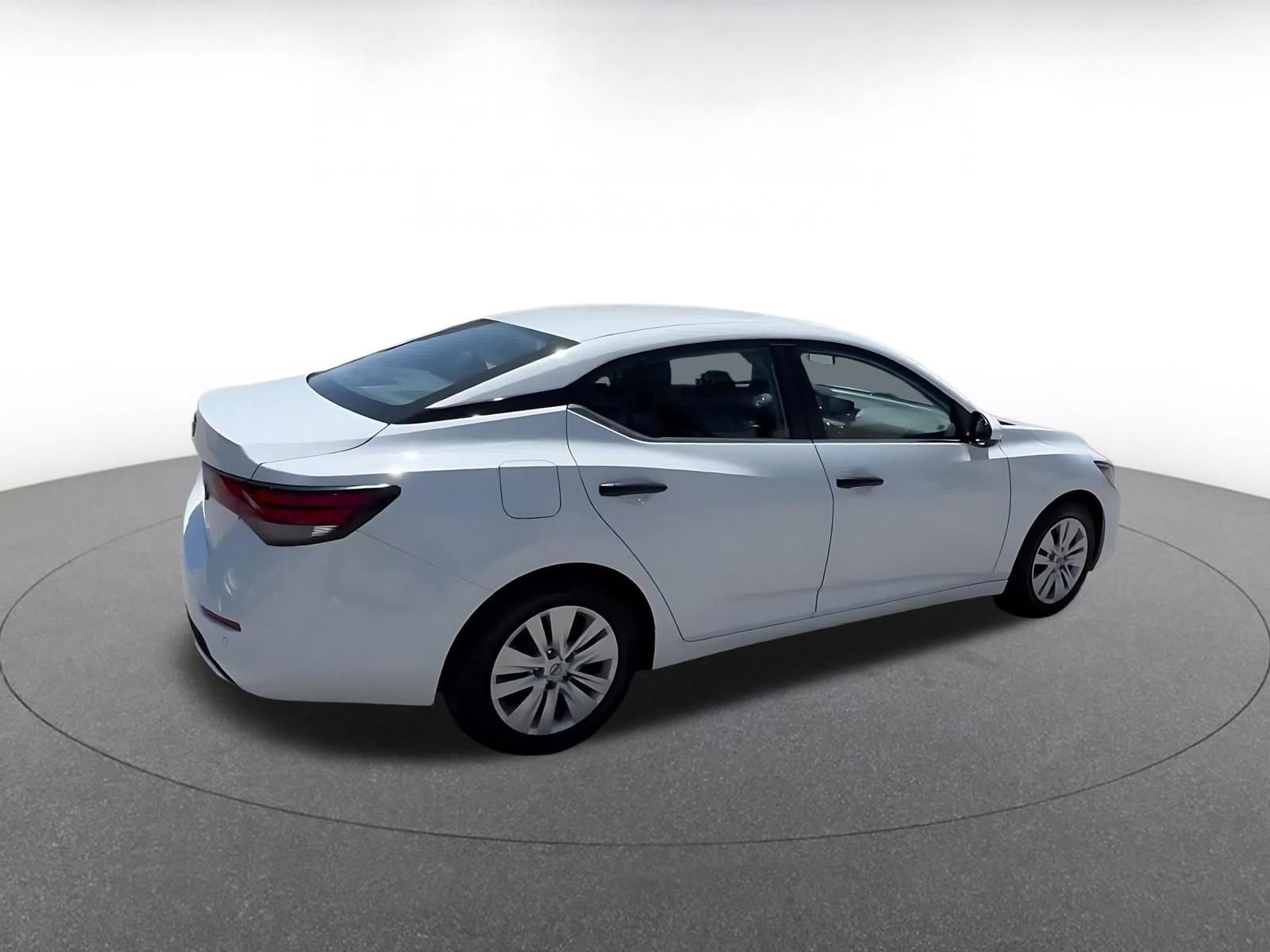 Thumbnail: 2025 Nissan Sentra - 15