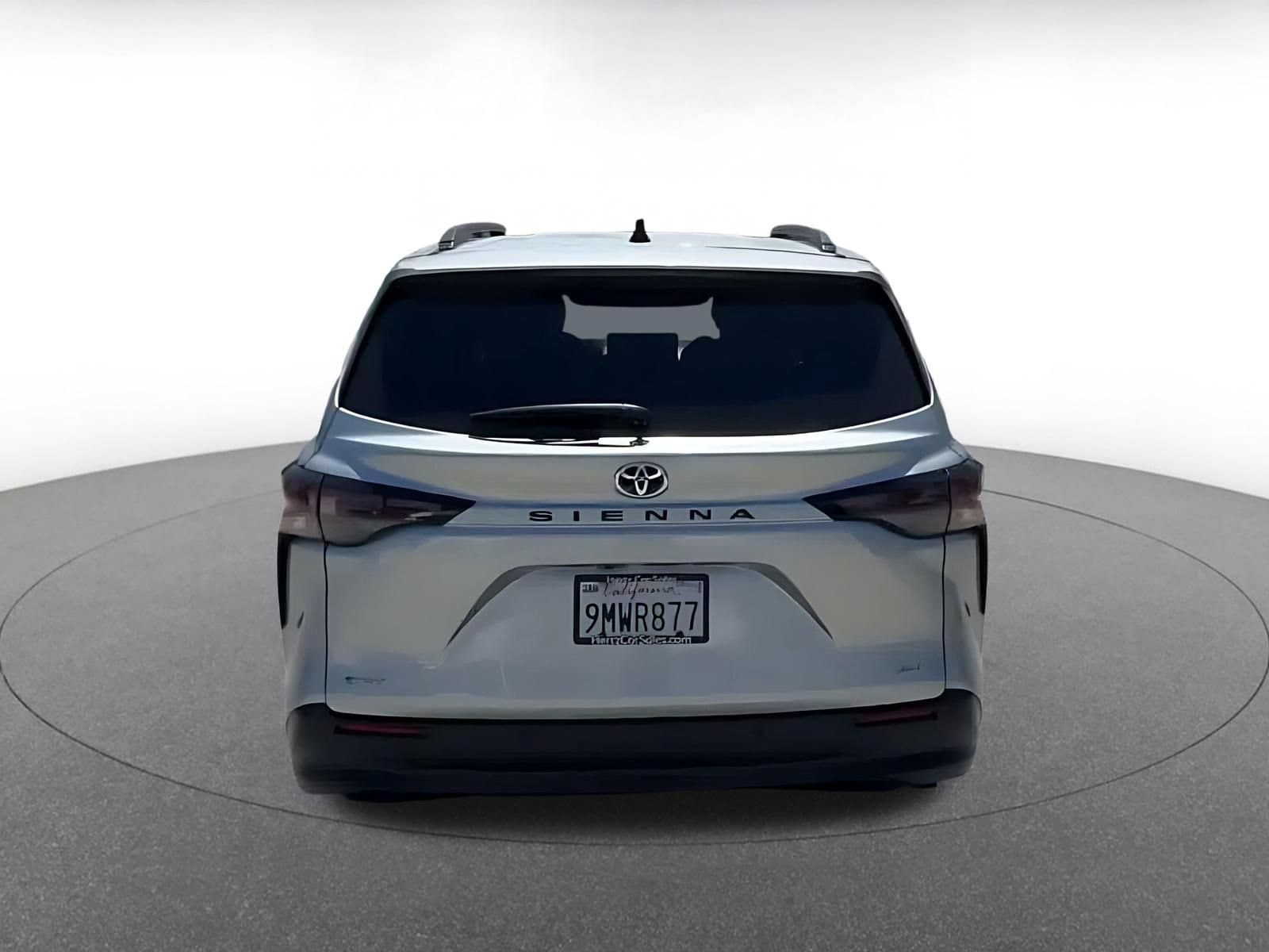 Thumbnail: 2025 Toyota Sienna - 12