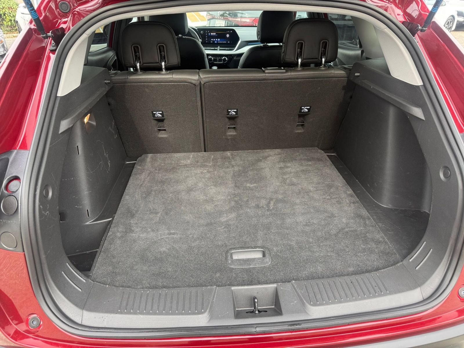 Thumbnail: 2025 Chevrolet Trax - 28