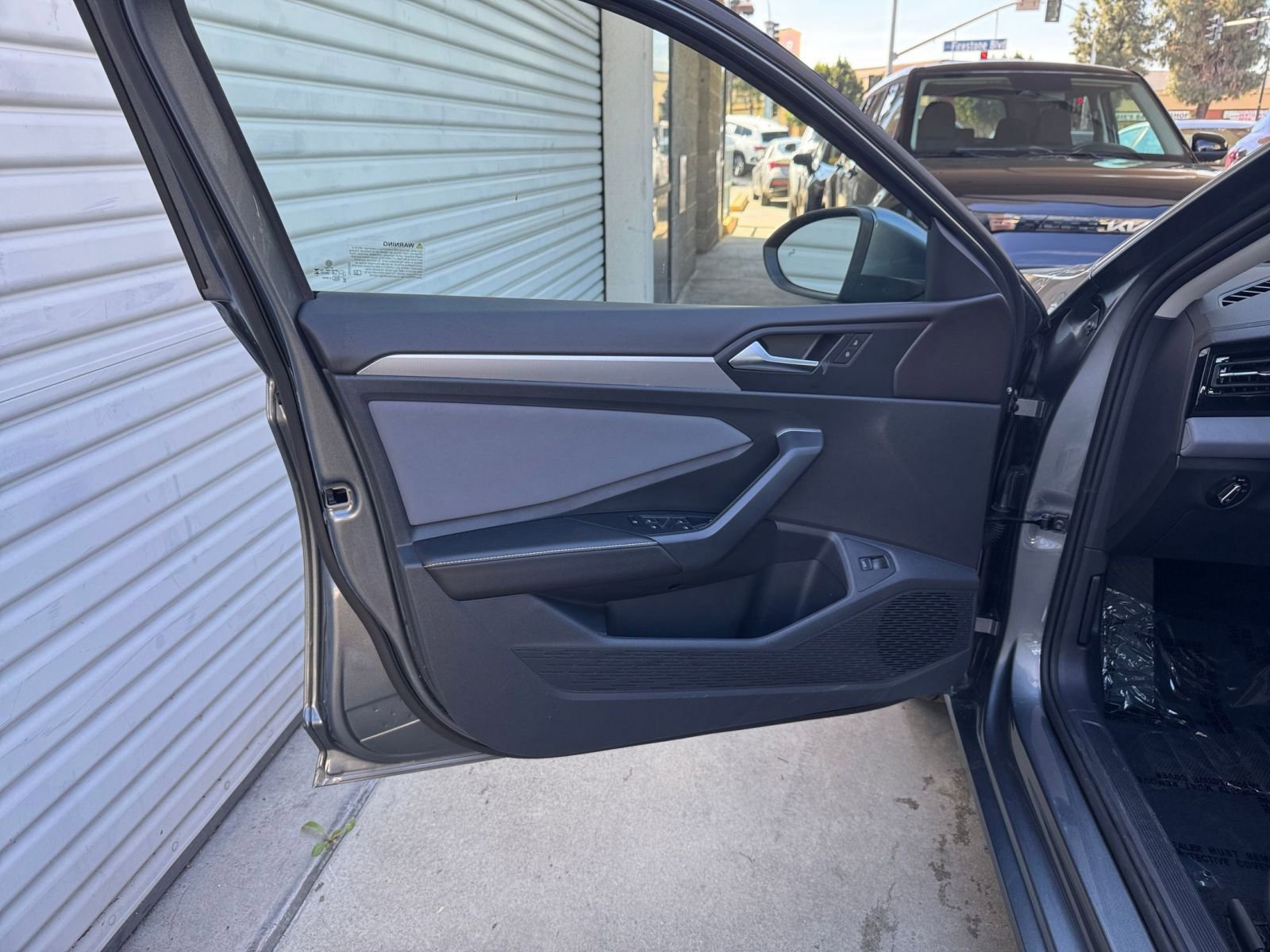 Thumbnail: 2025 Volkswagen Jetta - 18