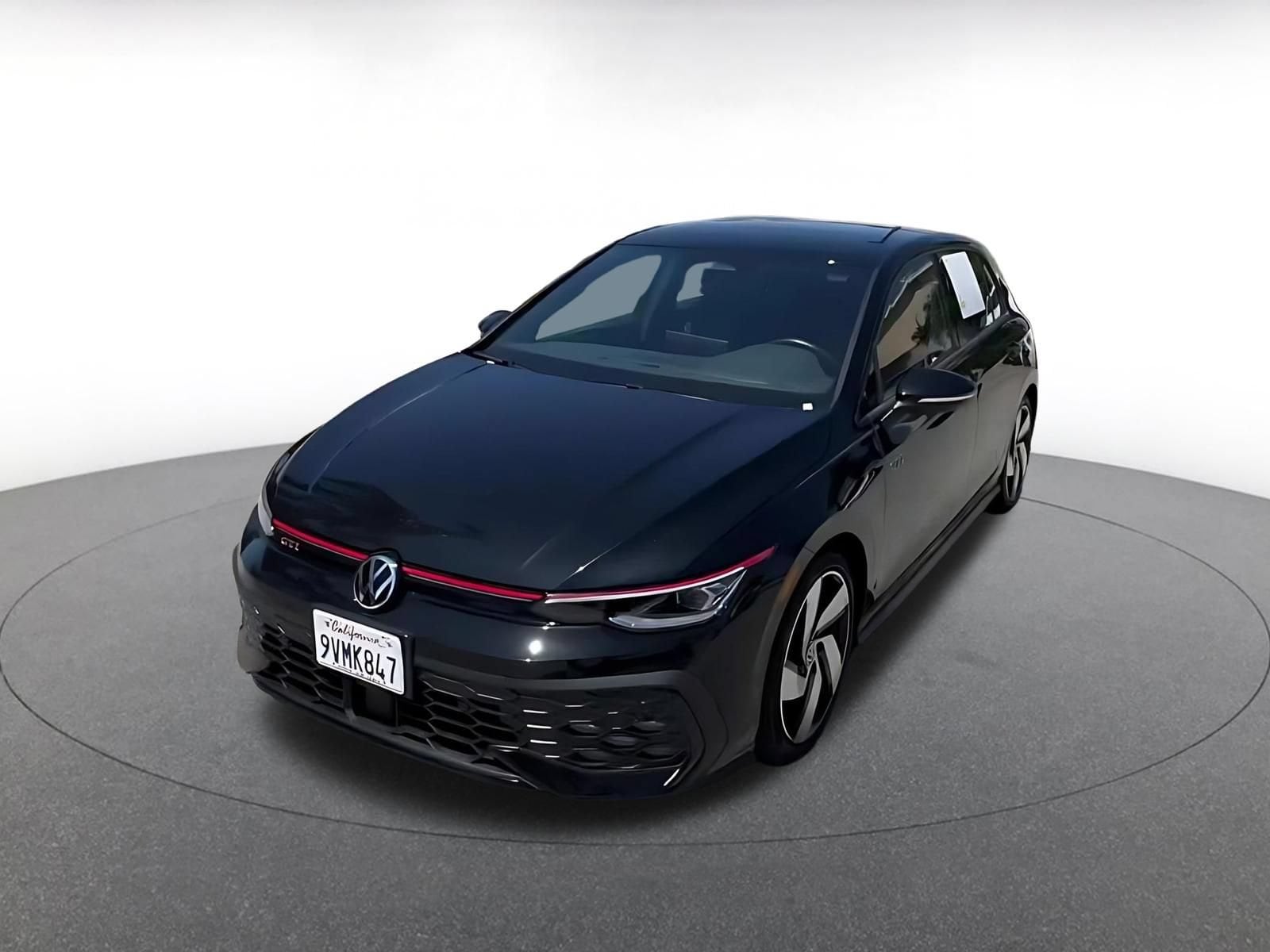 Thumbnail: 2026 Volkswagen Golf - 2