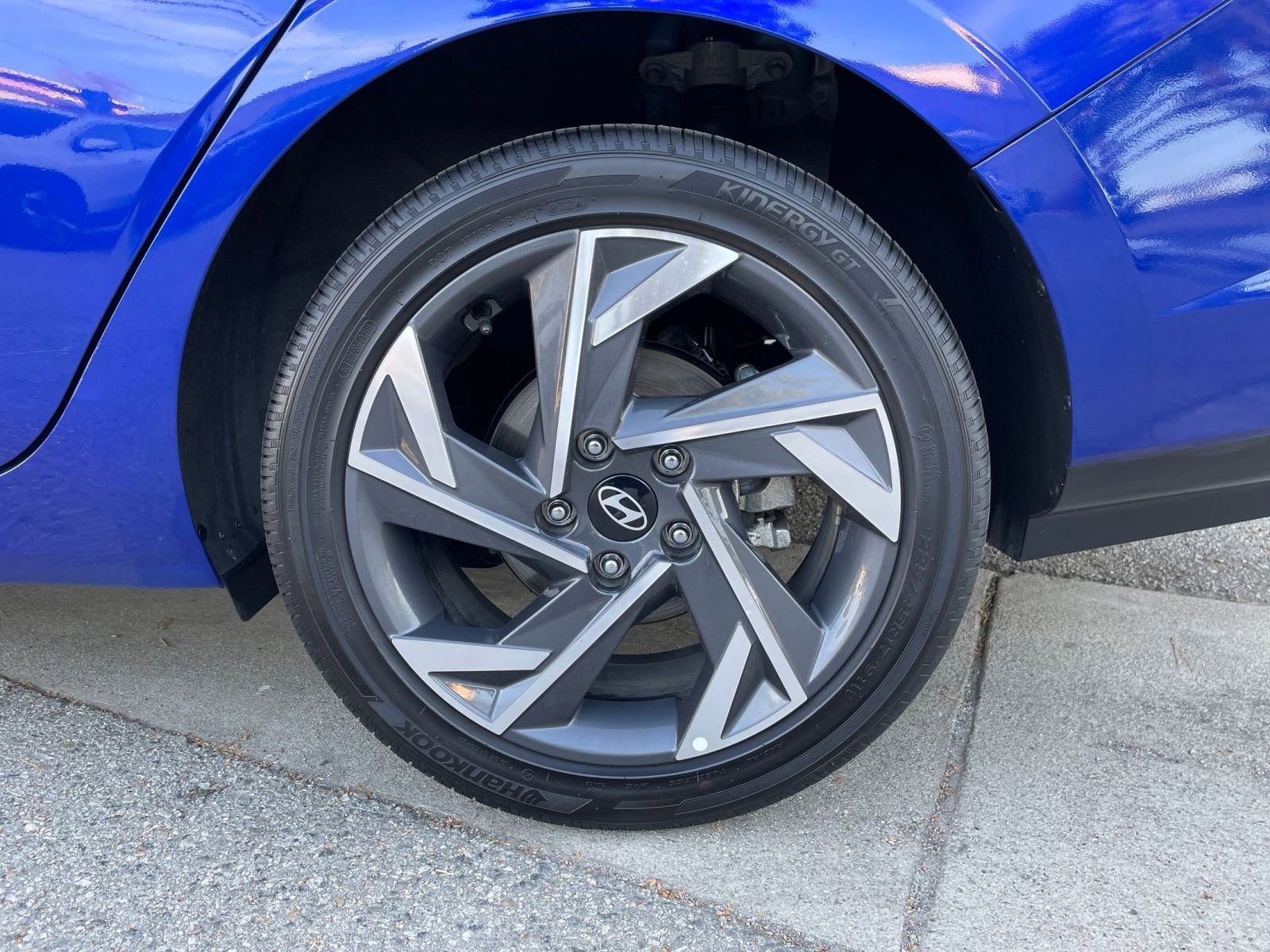 Thumbnail: 2025 Hyundai Elantra - 30