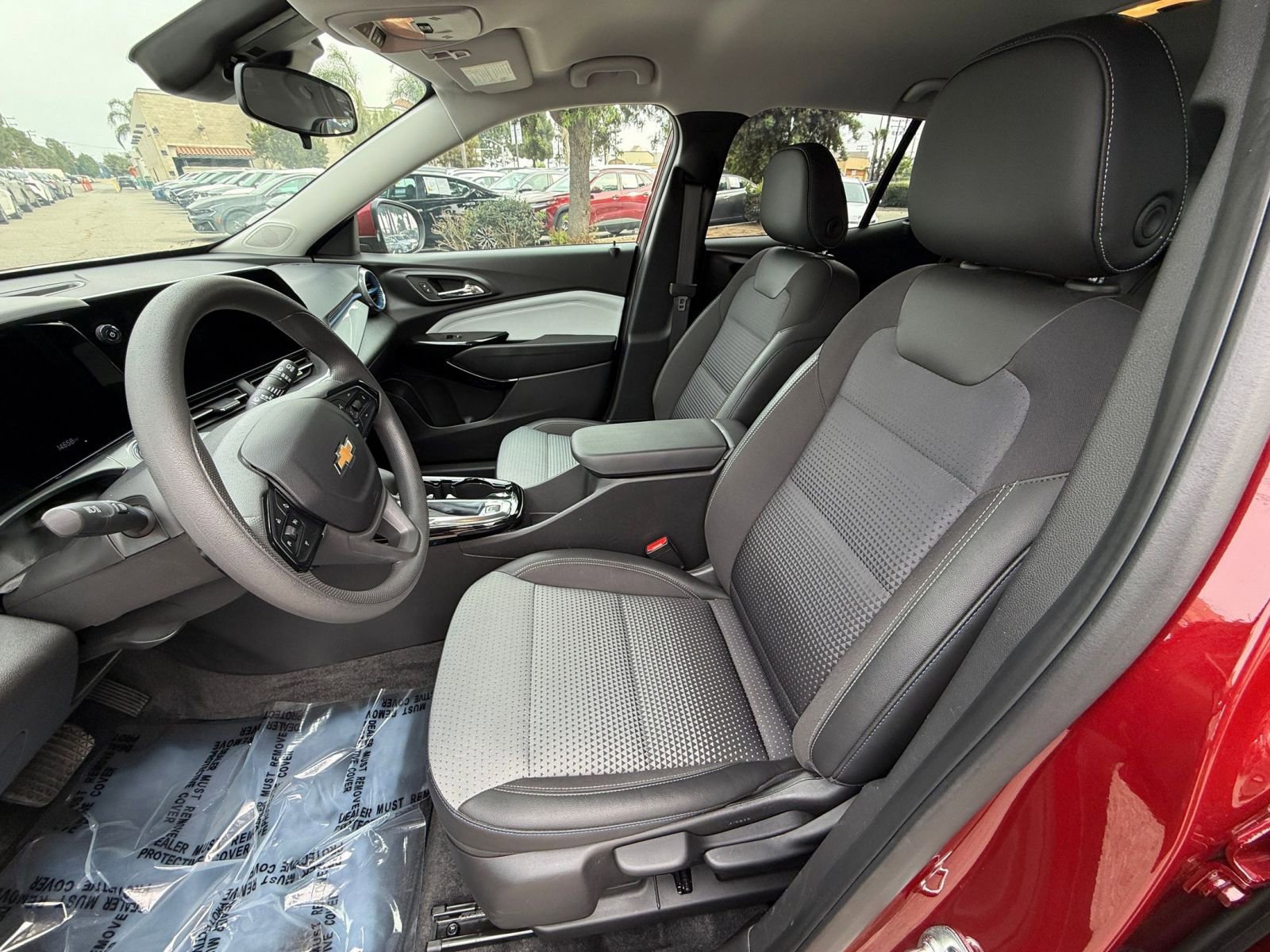 Thumbnail: 2025 Chevrolet Trax - 24