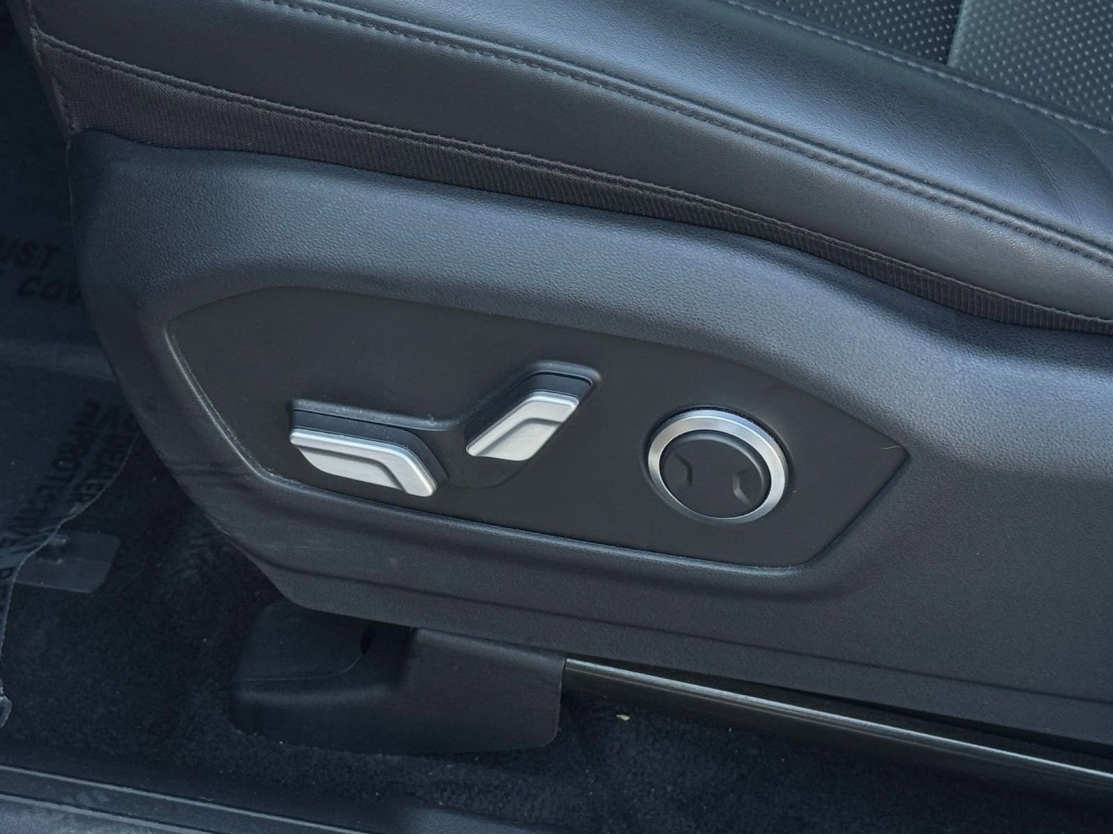 Thumbnail: 2025 Hyundai Santa Fe - 25