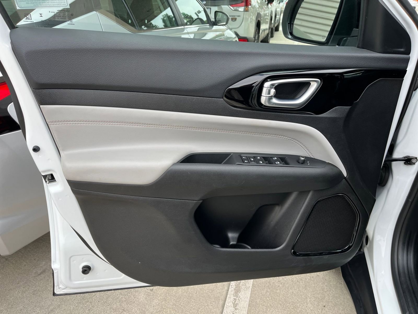 Thumbnail: 2025 Jeep Compass - 20