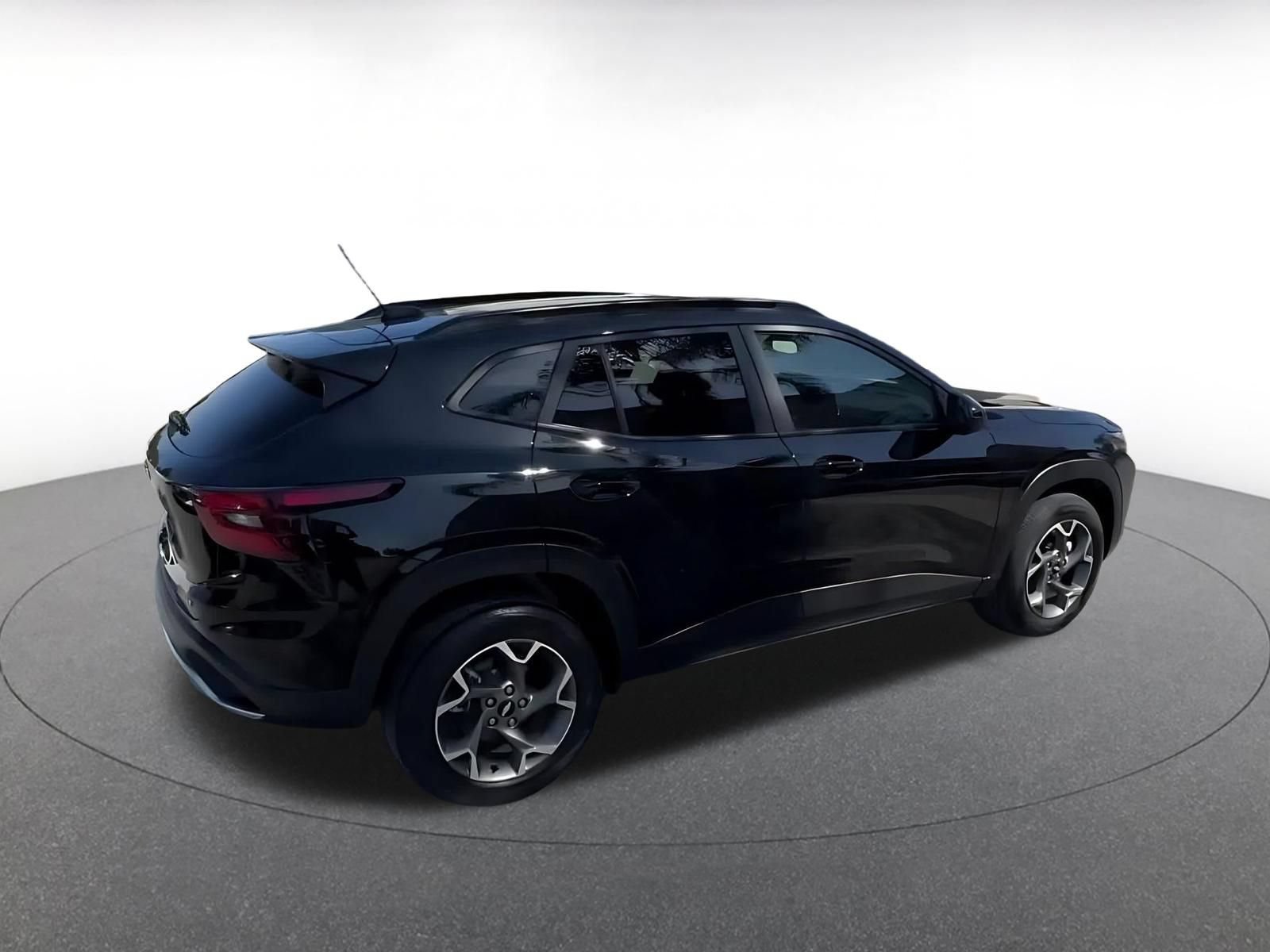 Thumbnail: 2025 Chevrolet Trax - 13