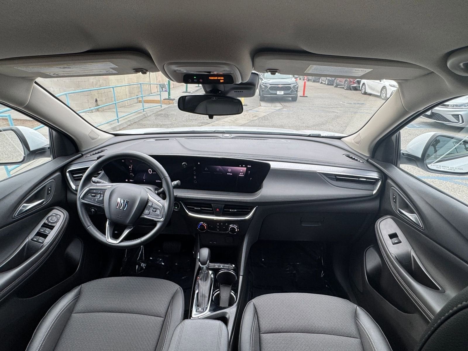 Thumbnail: 2025 Buick Encore GX - 32