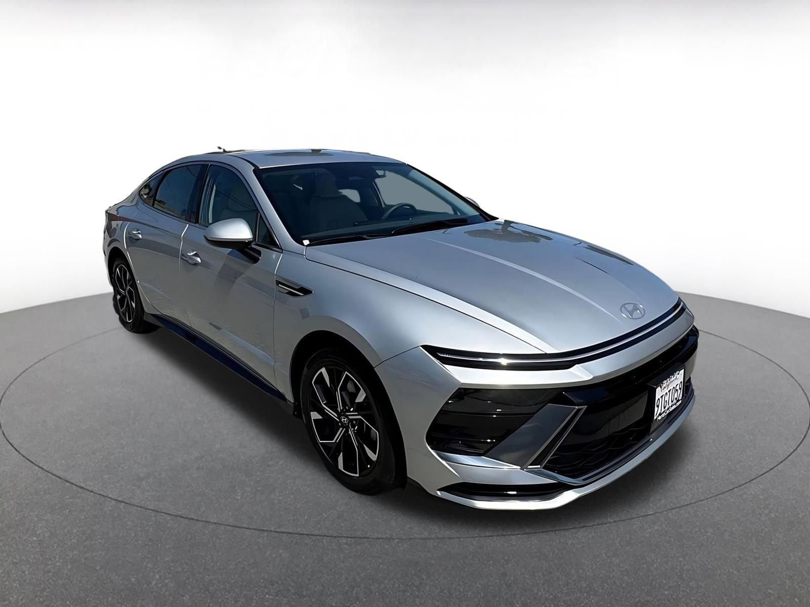 Thumbnail: 2025 Hyundai Sonata - 1