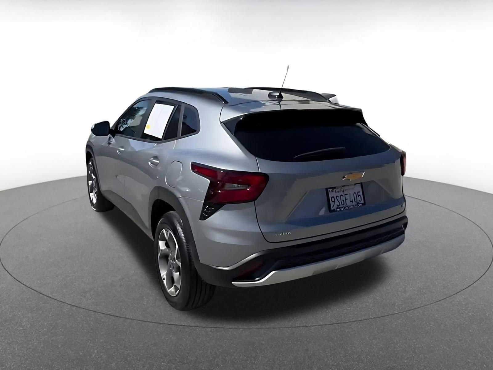 Thumbnail: 2025 Chevrolet Trax - 11