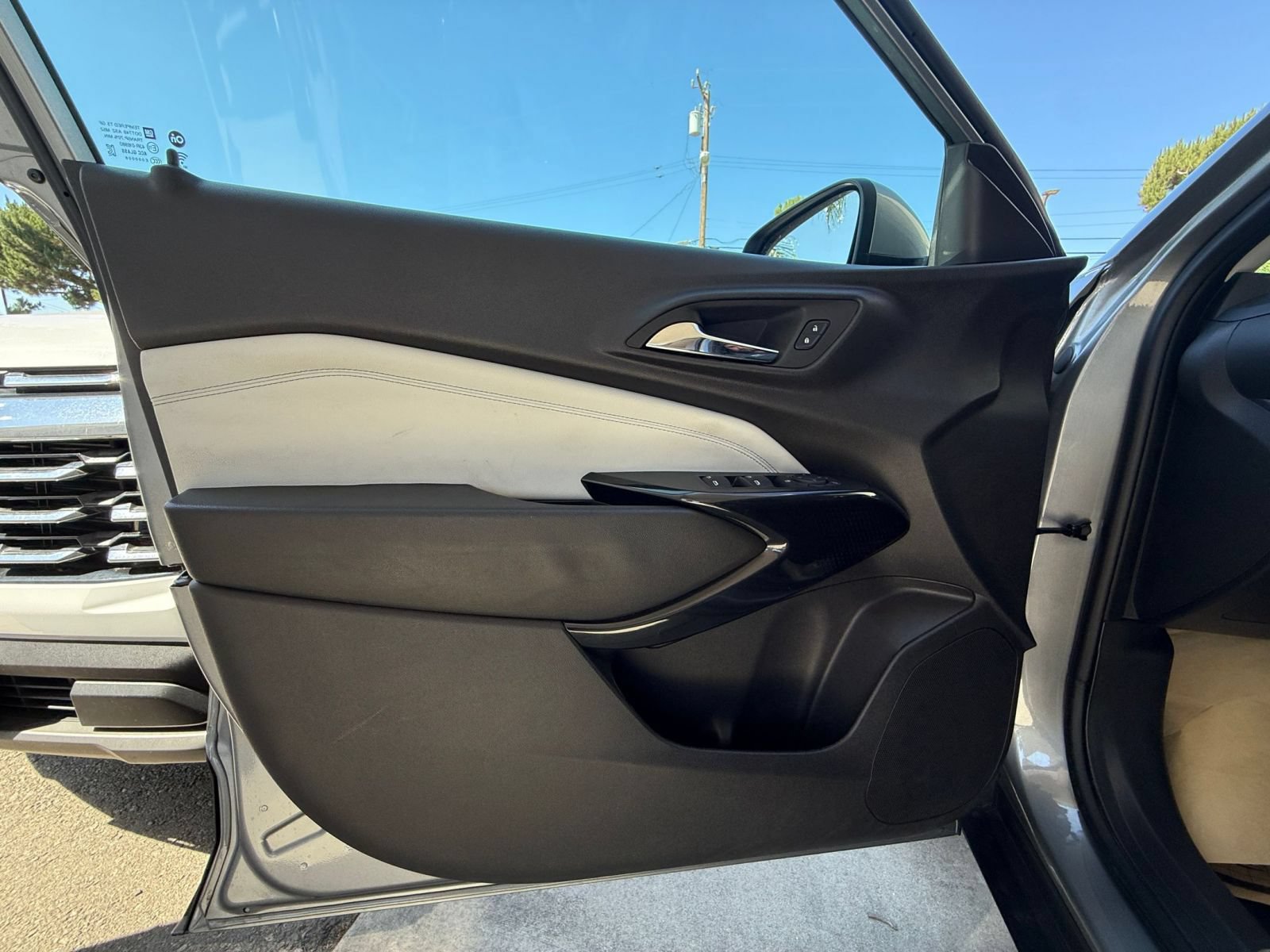 Thumbnail: 2025 Chevrolet Trax - 18