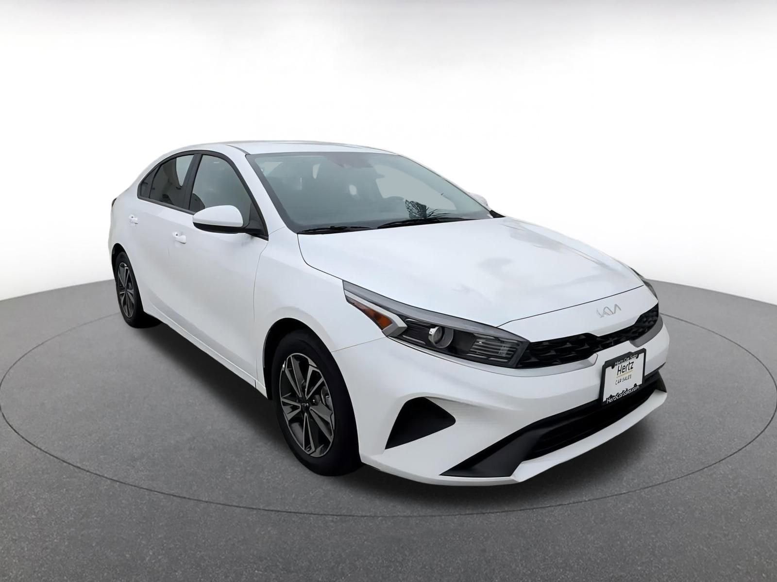 2024 Kia Forte LXS 3