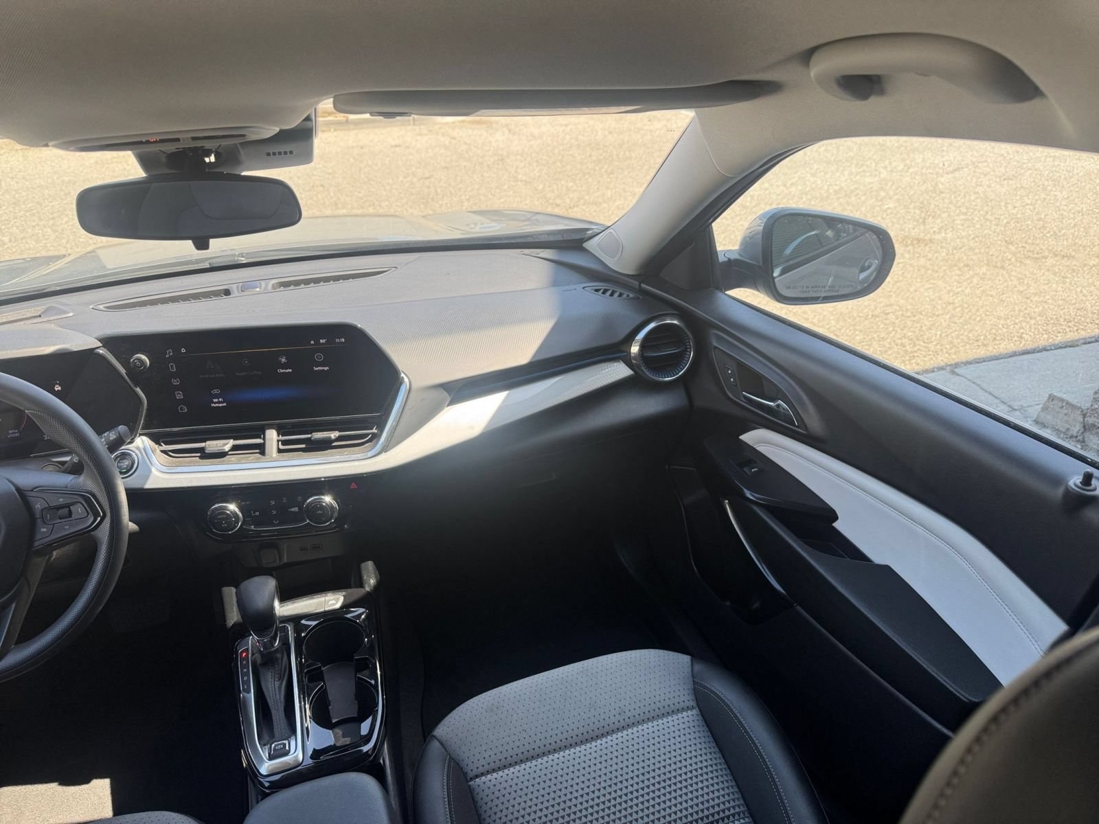Thumbnail: 2025 Chevrolet Trax - 34