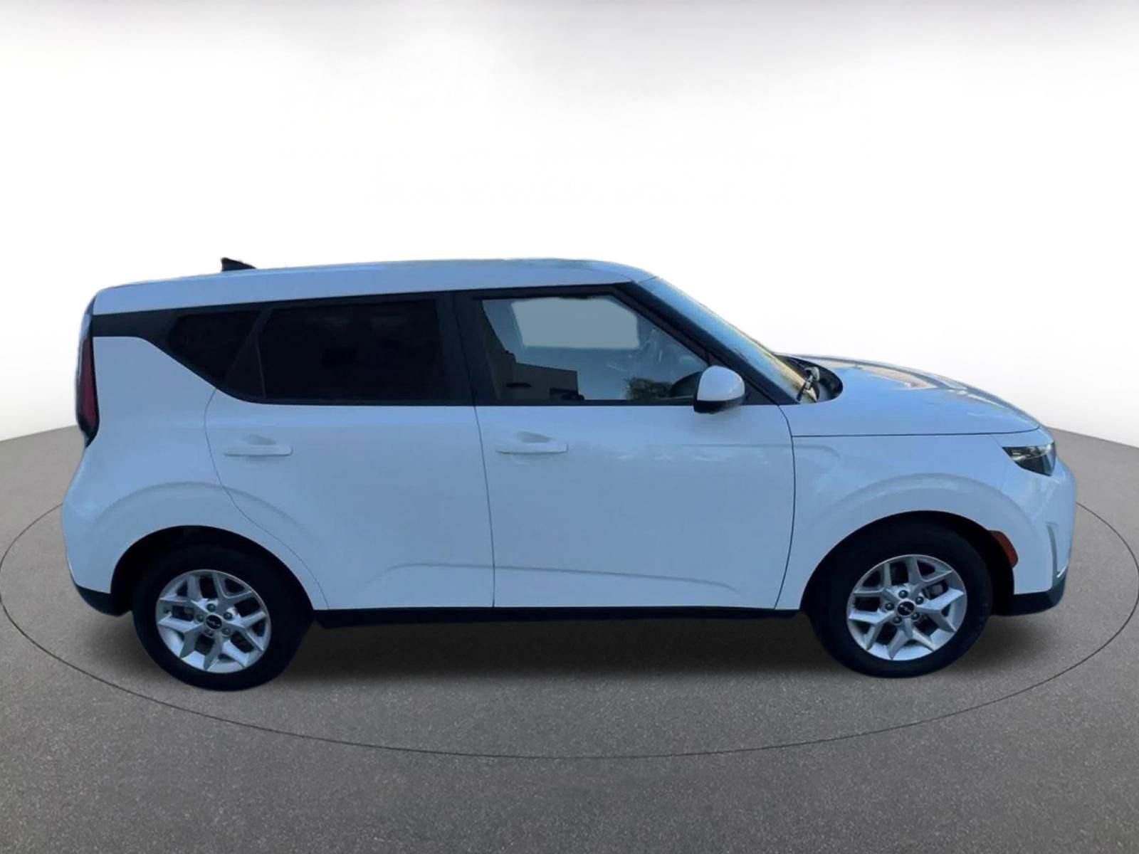 Thumbnail: 2025 Kia Soul - 16