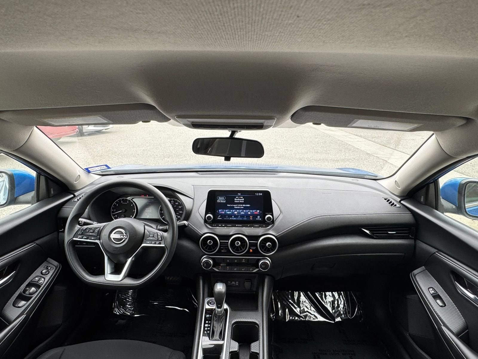 Thumbnail: 2025 Nissan Sentra - 32