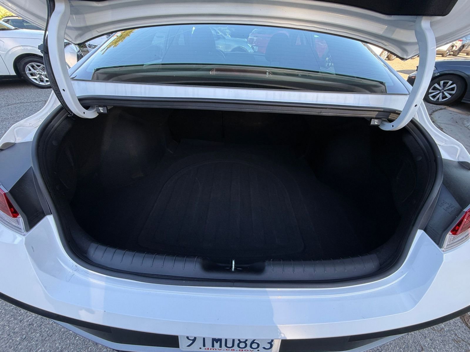 Thumbnail: 2025 Hyundai Elantra - 27