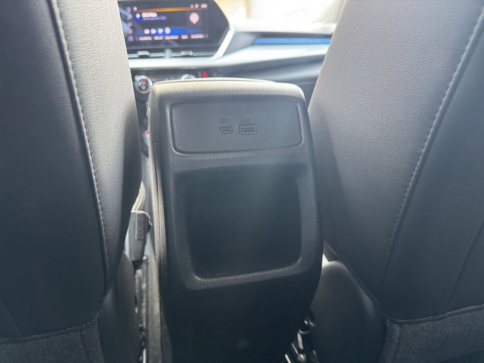 Thumbnail: 2025 Chevrolet Trax - 23