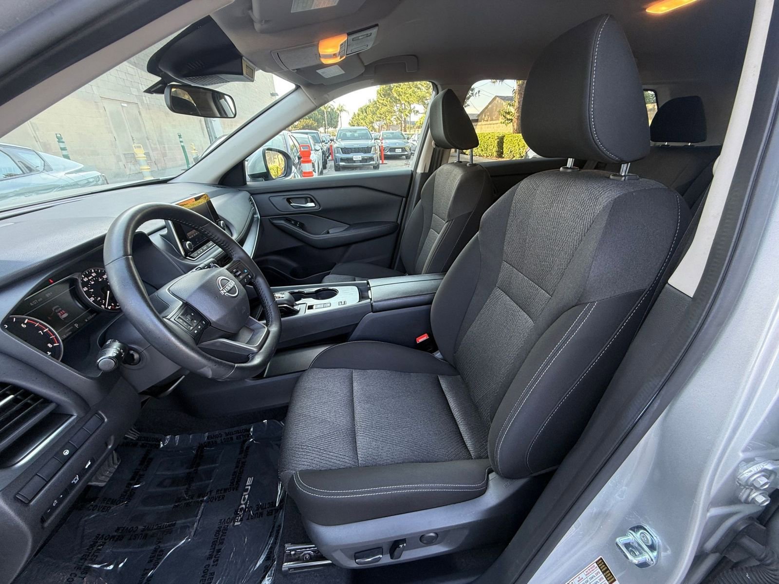 Thumbnail: 2025 Nissan Rogue - 25