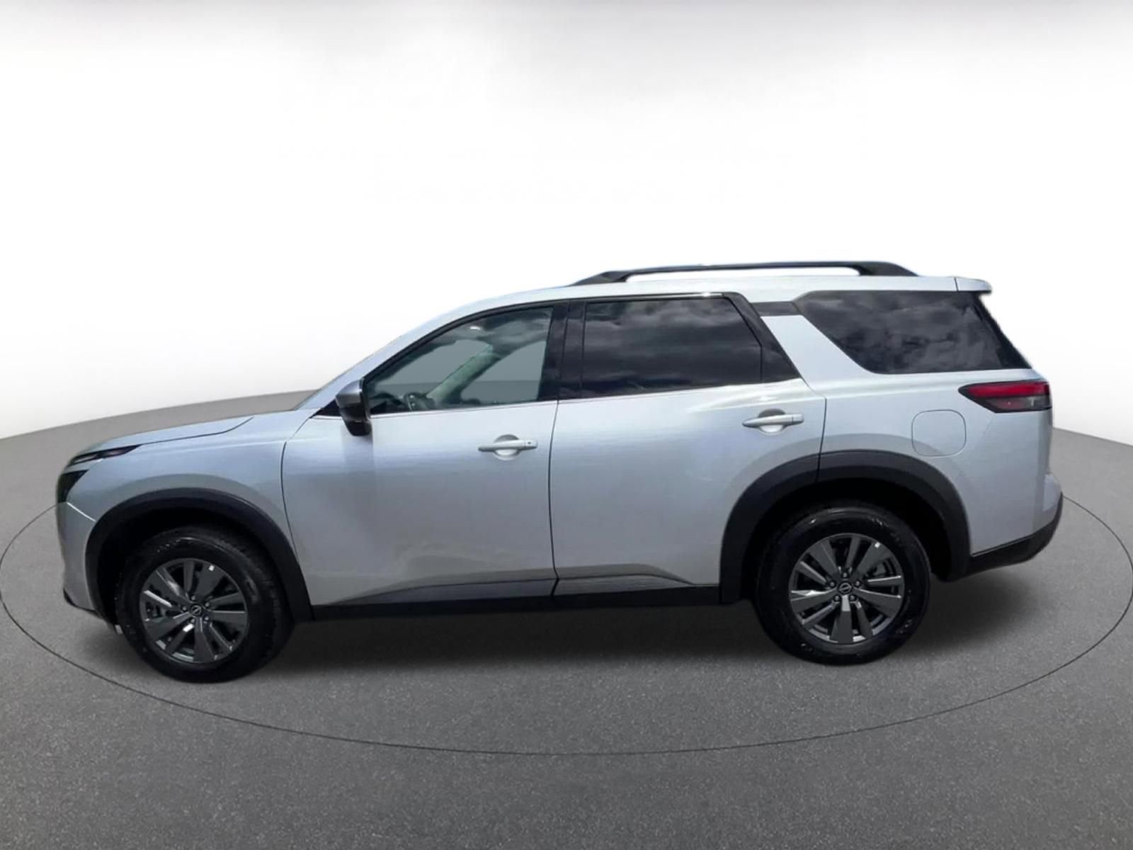 Thumbnail: 2025 Nissan Pathfinder - 9