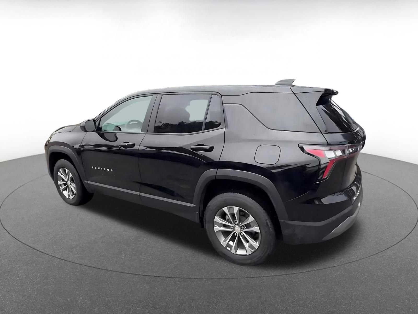 Thumbnail: 2025 Chevrolet Equinox - 10