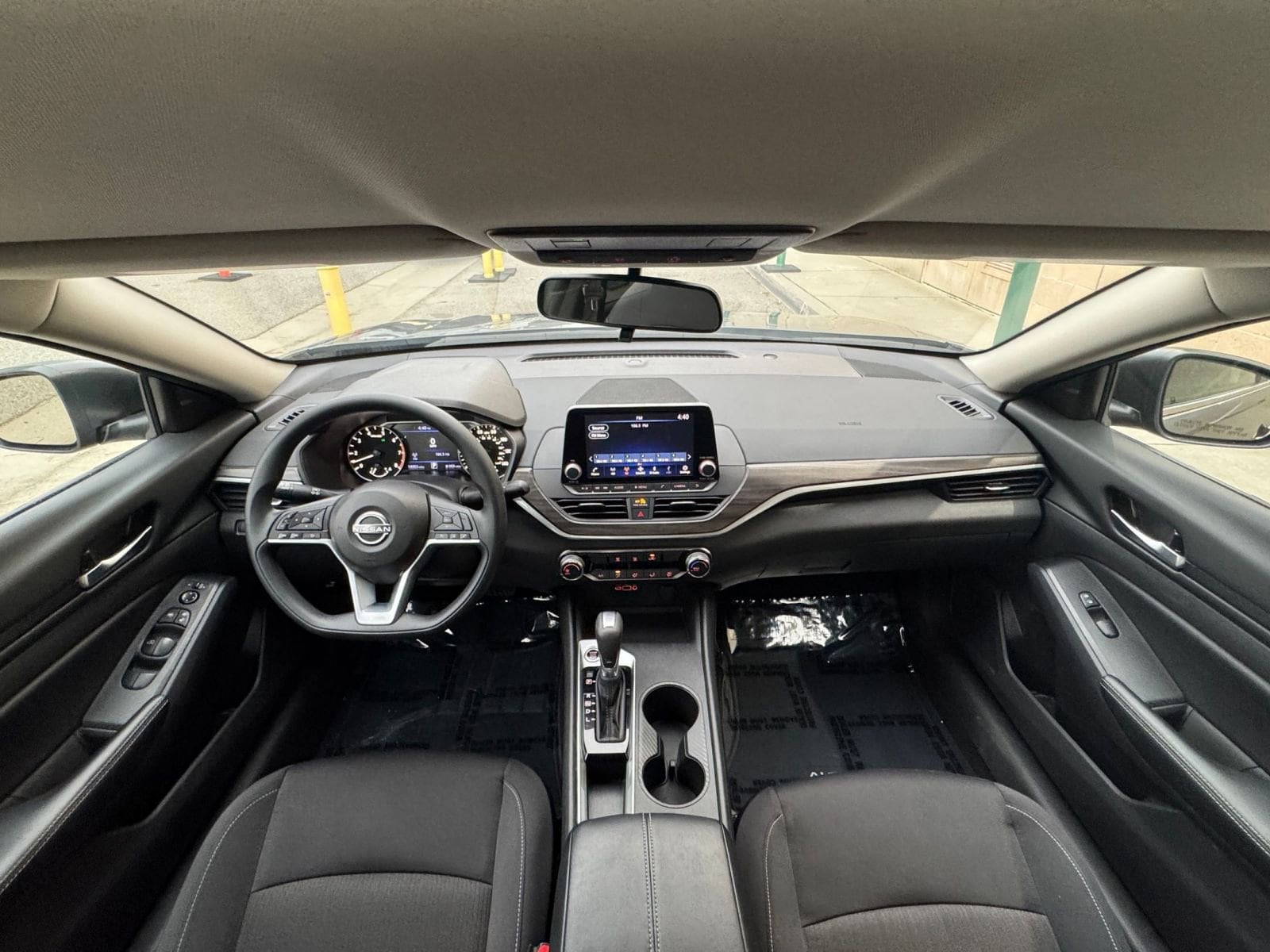 Thumbnail: 2025 Nissan Altima - 33