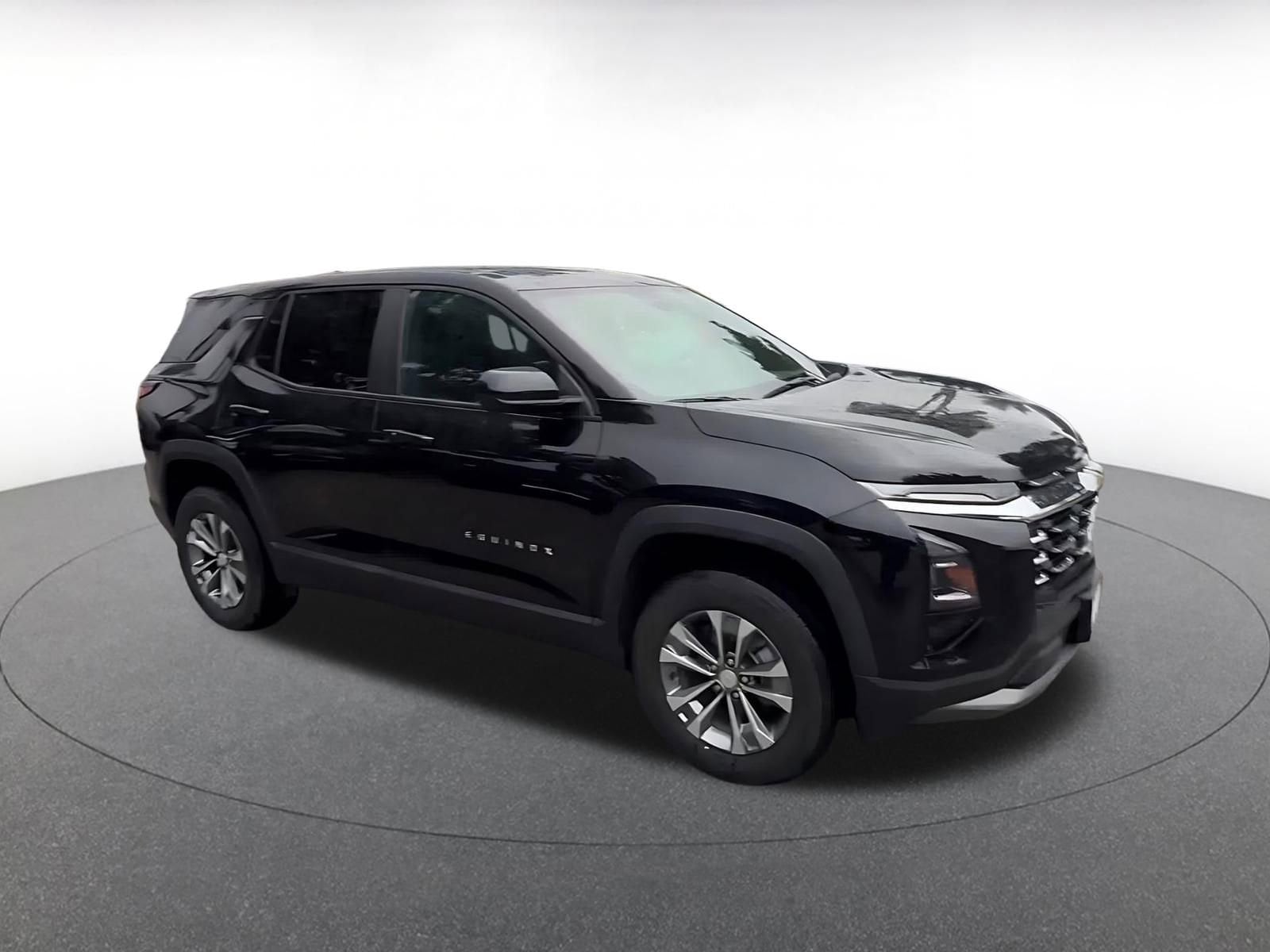 Thumbnail: 2025 Chevrolet Equinox - 2