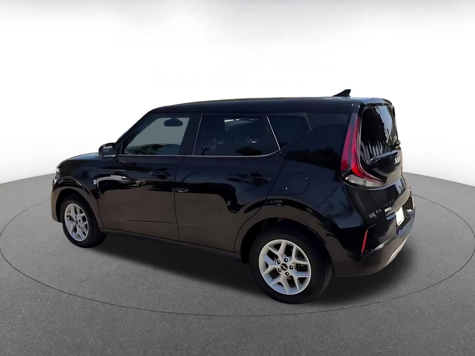 Thumbnail: 2025 Kia Soul - 10