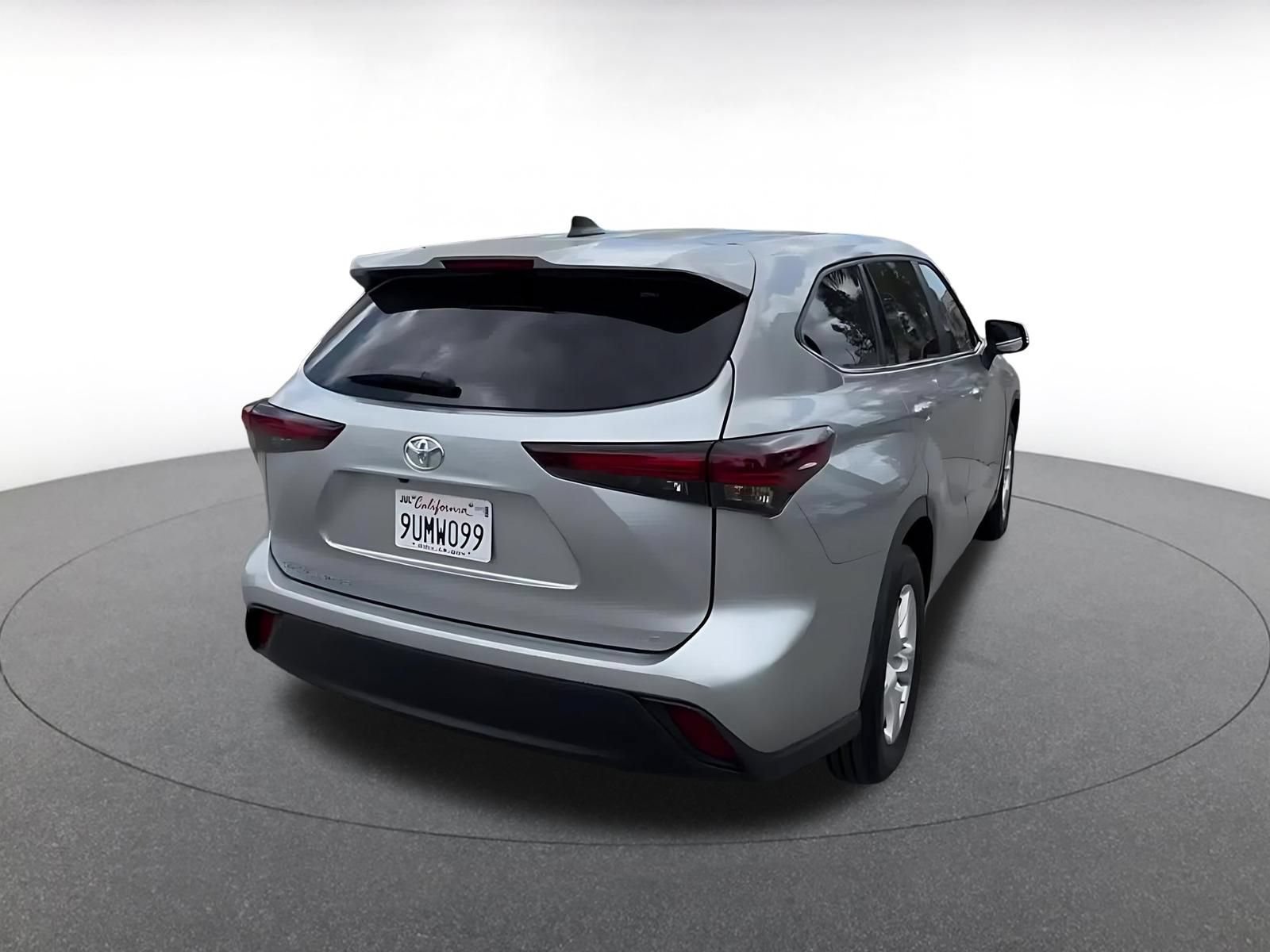 Thumbnail: 2025 Toyota Highlander - 12