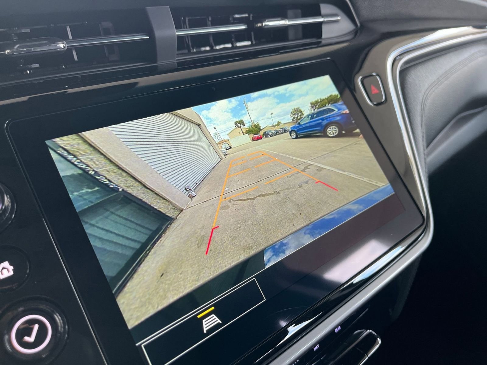 Thumbnail: 2023 Chevrolet Bolt EV - 17